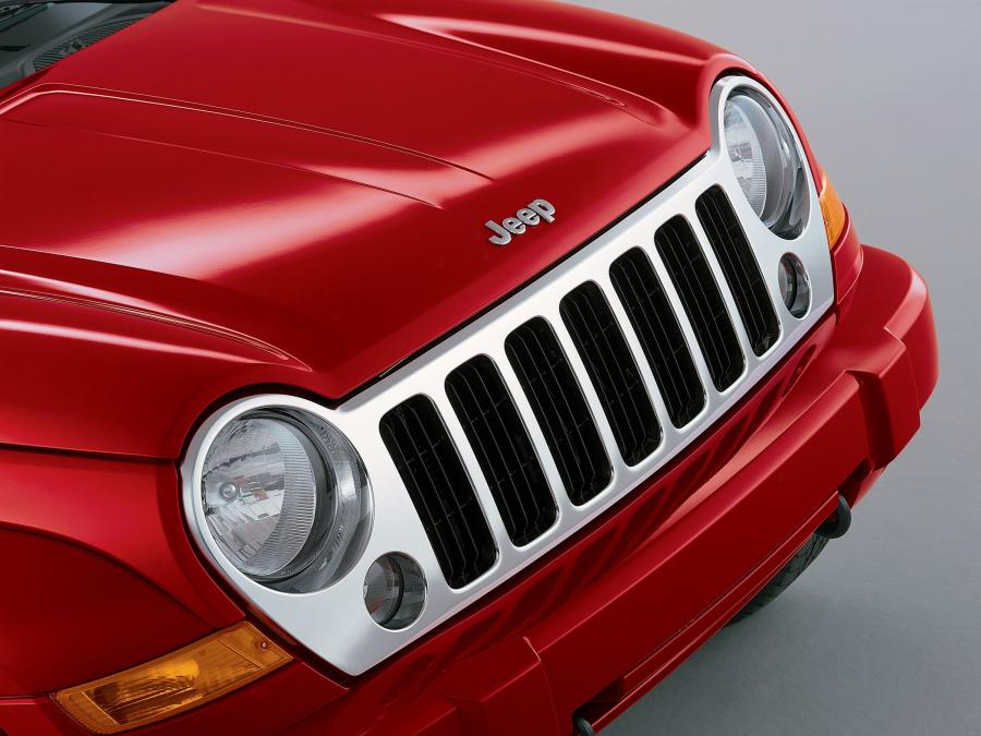  Jeep Liberty Limited 2004 года  (фото 11 из 13)